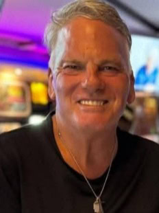 Chris Leslie De-La-Mare