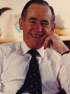 Emeritus Professor Ken McKinnon AO